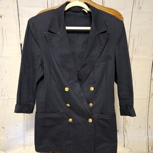 VINTAGE Women's blazer with gold buttons and shoulder pads!! Size 6